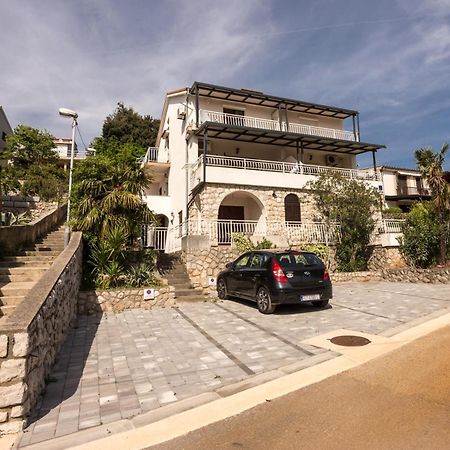 Apartment Rb Omišalj Екстериор снимка