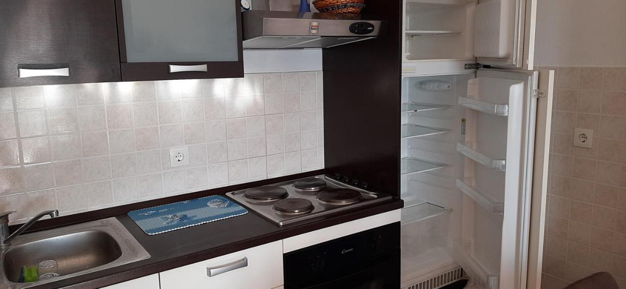 Apartment Rb Omišalj Екстериор снимка