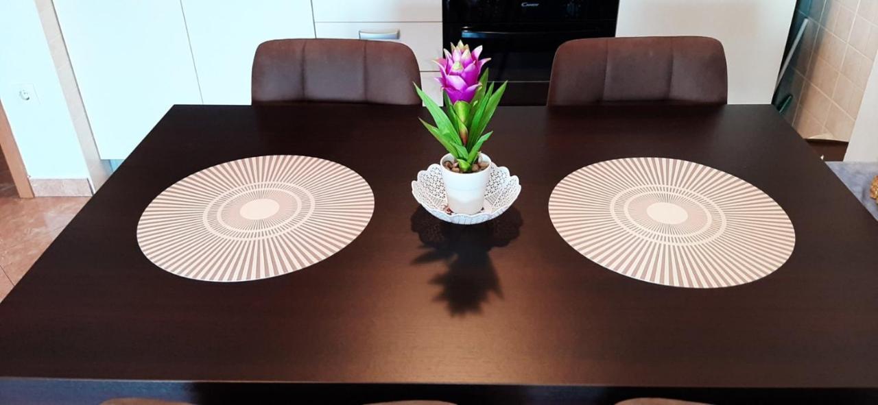 Apartment Rb Omišalj Екстериор снимка