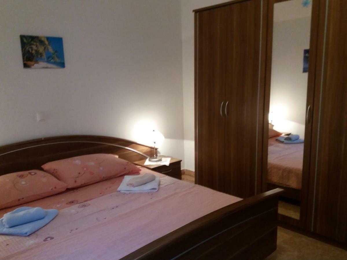 Apartment Rb Omišalj Екстериор снимка